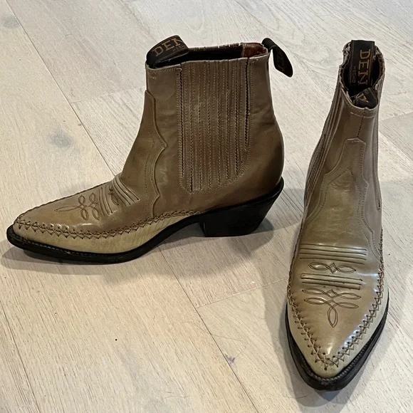 Vintage Denver Western Ankle Boots - Picture 2 of 9
